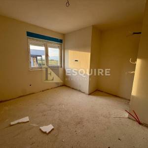 PRIVLAKA – Sabunike | Moderan trosoban penthouse na 1. katu s prostranom terasom!