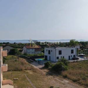 PRIVLAKA - Troetažni stan, novogradnja - 124m2