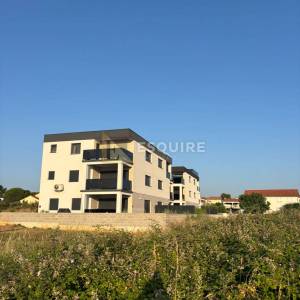 PRIVLAKA - Trosoban Penthouse S5 - 80m od mora