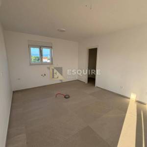 PRIVLAKA - Trosoban Penthouse S5 - 80m od mora