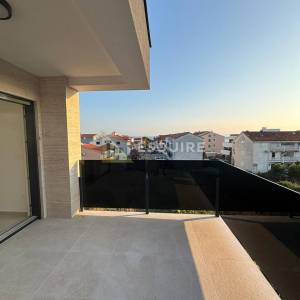 PRIVLAKA - Trosoban Penthouse S5 - 80m od mora
