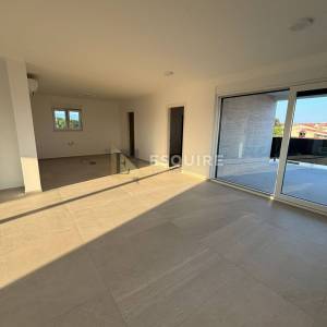 PRIVLAKA - Trosoban Penthouse S5 - 80m od mora