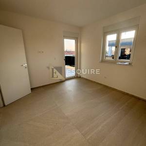 PRIVLAKA - Trosoban Penthouse S5 - 80m od mora