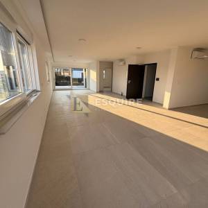 PRIVLAKA - Trosoban Penthouse S5 - 80m od mora