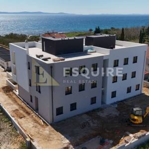 PRIVLAKA - Trosoban stan S5 na 1. katu, USELJIVO - 106m2