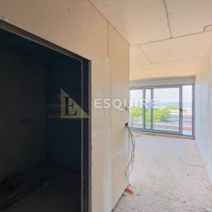 PRIVLAKA - Trosoban stan S5 na 1. katu, USELJIVO - 106m2