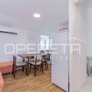 PRODAJA, 1,5 SOBAN STAN, ROVINJ - CENTAR, 35 m2, IZVRSNA LOKACIJA , DVOSTRANI, P