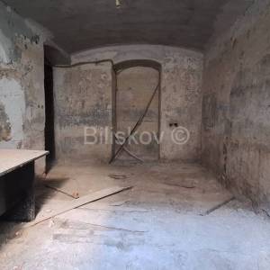 Prodaja, Donji Grad, poslovni prostor  140m2 u suterenu zgrade