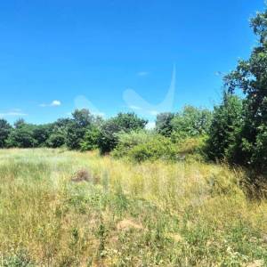 PRODAJA GRAĐEVINSKOG ZEMLJIŠTA NA MIRNOJ LOKACIJI
