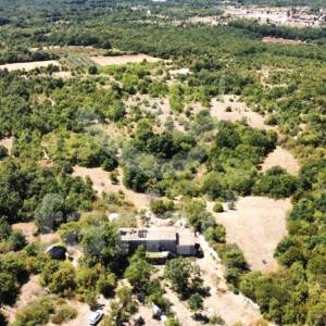 PRODAJA ISTARSKE KAMENE KUĆE NA PREDIVNOJ LOKACIJI