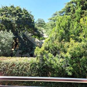 PRODAJA  JEDNOSOBNOG STANA U PREMANTURI S TERASOM I PARKINGOM