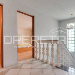 PRODAJA, KUĆA, DUGO SELO, Lukarišće,  samostojeća s dvije stambene jedinice, 330