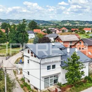 PRODAJA, KUĆA  ROH BAU S IZUZETNIM POTENCIJALOM, MOKRICE, BLIZU CENTRA OROSLAVJA