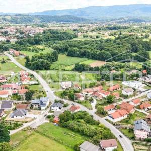 PRODAJA, KUĆA  ROH BAU S IZUZETNIM POTENCIJALOM, MOKRICE, BLIZU CENTRA OROSLAVJA