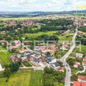 PRODAJA, KUĆA  ROH BAU S IZUZETNIM POTENCIJALOM, MOKRICE, BLIZU CENTRA OROSLAVJA