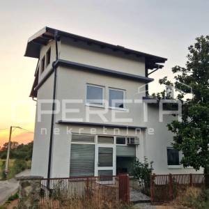 PRODAJA, KUĆA  ROH BAU S IZUZETNIM POTENCIJALOM, MOKRICE, BLIZU CENTRA OROSLAVJA