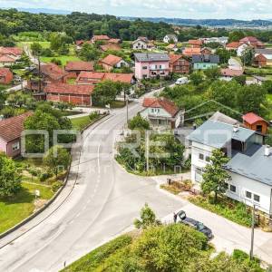 PRODAJA, KUĆA  ROH BAU S IZUZETNIM POTENCIJALOM, MOKRICE, BLIZU CENTRA OROSLAVJA