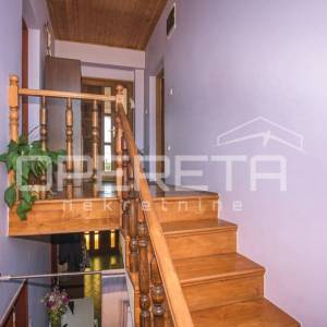 PRODAJA, KUĆA, Sv. I. ZELINA, LAKTEC, samostojeća kuća, 220 m2 u mirnom naselju