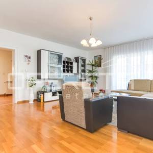 PRODAJA, KUĆA, VELIKA GORICA, GAJEVA, NKP: 325m2, parcela: 857m2