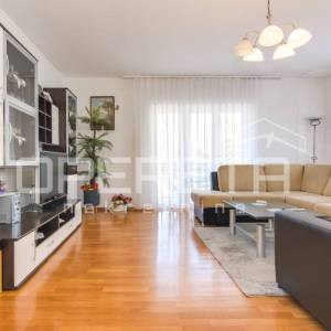 PRODAJA, KUĆA, VELIKA GORICA, GAJEVA, NKP: 325m2, parcela: 857m2