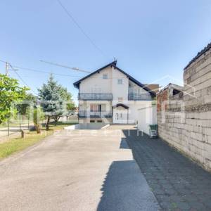 PRODAJA, KUĆA, VELIKA GORICA, GAJEVA, NKP: 325m2, parcela: 857m2