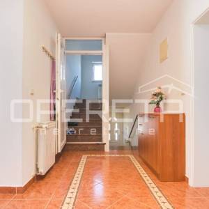 PRODAJA, KUĆA, VELIKA GORICA, GAJEVA, NKP: 325m2, parcela: 857m2