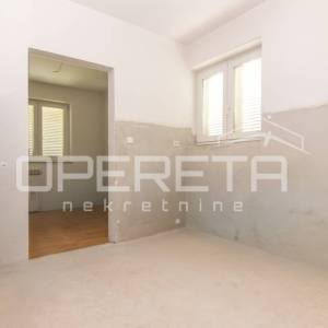 PRODAJA, KUĆA, VELIKA GORICA, GAJEVA, NKP: 325m2, parcela: 857m2