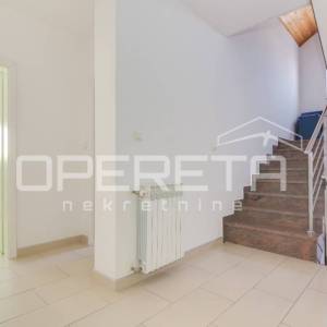 PRODAJA, KUĆA, VELIKA GORICA, GAJEVA, NKP: 325m2, parcela: 857m2