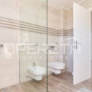 PRODAJA, KUĆA/VILLA, PAG - PAG CENTAR, 290 m2 na parceli od 426 m2