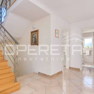 PRODAJA, KUĆA/VILLA, PAG - PAG CENTAR, 290 m2 na parceli od 426 m2