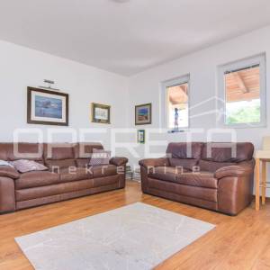 PRODAJA, KUĆA/VILLA, PAG - PAG CENTAR, 290 m2 na parceli od 426 m2