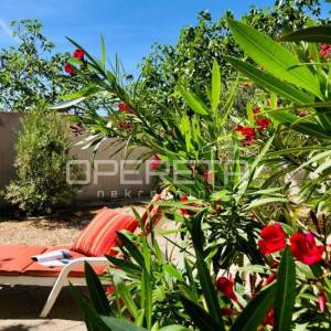 PRODAJA, KUĆA/VILLA, PAG - PAG CENTAR, 290 m2 na parceli od 426 m2