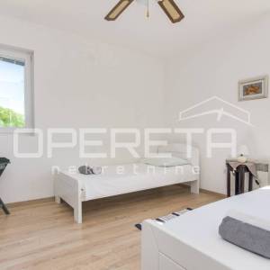 PRODAJA, KUĆA/VILLA, PAG - PAG CENTAR, 290 m2 na parceli od 426 m2