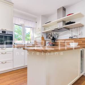PRODAJA, KUĆA/VILLA, PAG - PAG CENTAR, 290 m2 na parceli od 426 m2