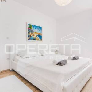 PRODAJA, KUĆA/VILLA, PAG - PAG CENTAR, 290 m2 na parceli od 426 m2
