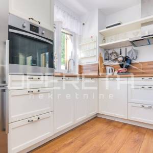 PRODAJA, KUĆA/VILLA, PAG - PAG CENTAR, 290 m2 na parceli od 426 m2