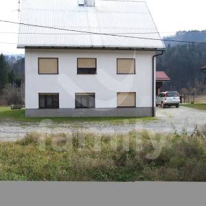 PRODAJA KUĆE S DVIJE GOSPODARSKE ZGRADE - VELIKI POTENCIJAL