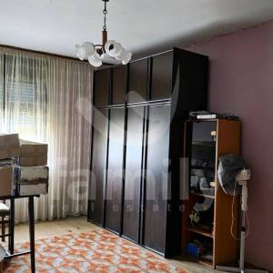 PRODAJA KUĆE S POMOĆNIM OBJEKTIMA TE DVA JUTRA ZEMLJE U LAĐEVCU