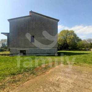 PRODAJA KUĆE U ROH-BAU FAZI  U ŠIŠANU - OGROMAN POTENCIJAL