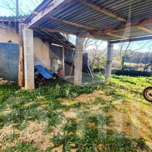 PRODAJA OBITELJSKE KUĆE U NIZU U OKOLICI VIŠNJANA