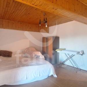 PRODAJA OBITELJSKE KUĆE U NIZU U OKOLICI VIŠNJANA