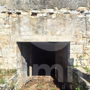 PRODAJA OBITELJSKE KUĆE ZA ADAPTACIJU NA MIRNOJ LOKACIJI