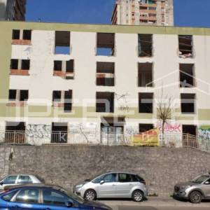 PRODAJA, OBJEKT SA GRAĐEVINSKOM DOZVOLOM ZA REKONSTRUKCIJU, RIJEKA, CENTAR