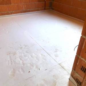 PRODAJA PREDIVNE KUĆE SA BAZENOM OKRUŽENA PRIRODOM I ZELENILOM
