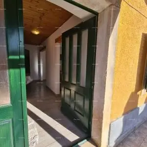 Prodaja - Prelijepa, renovirana istarska kuća u centru, Marčana!