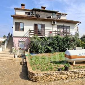 PRODAJA PROSTRANE OBITELJSKE KUĆE U BLIZINI PULE