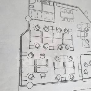 PRODAJA PROSTRANOG POSLOVNOG PROSTORA NA FREKVENTNOJ LOKACIJI
