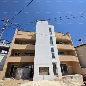 Prodaja - S3-stan s terasom u izgradnji, novi stambeni objekt, Ližnjan!