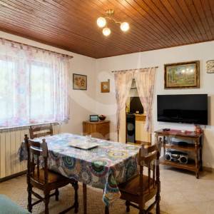 PRODAJA ŠARMANTNA OSVIJETLJENA PRIZEMNICA ŠTINJAN PULA