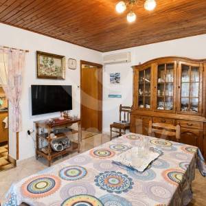 PRODAJA ŠARMANTNA OSVIJETLJENA PRIZEMNICA ŠTINJAN PULA